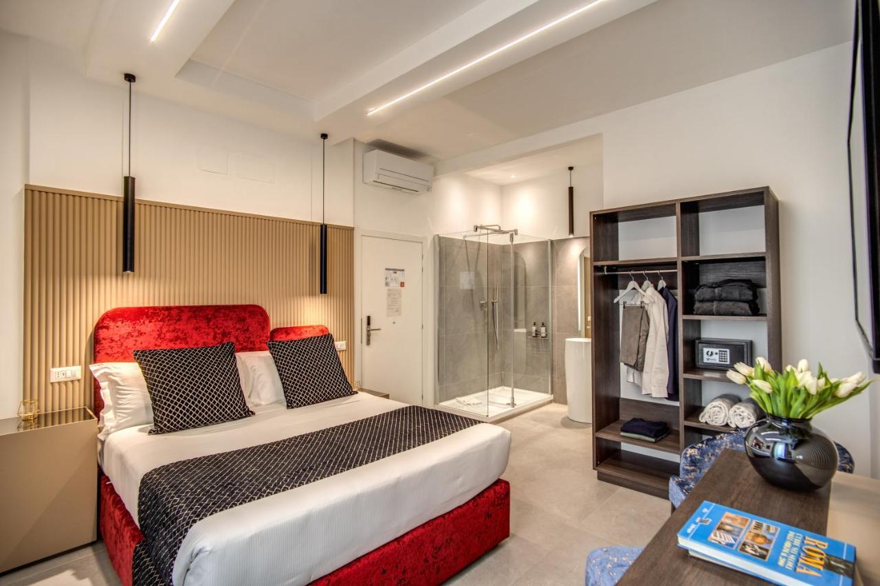 Little Queen Rooms Rom